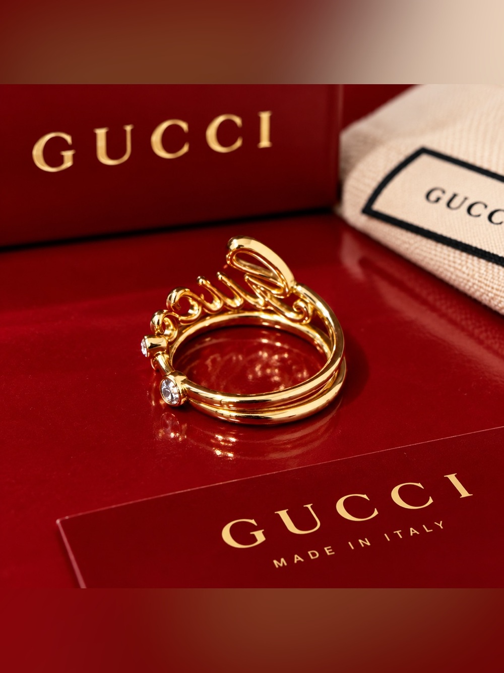 Gucci Gold Script Signature Ring - Picture 3 of 4